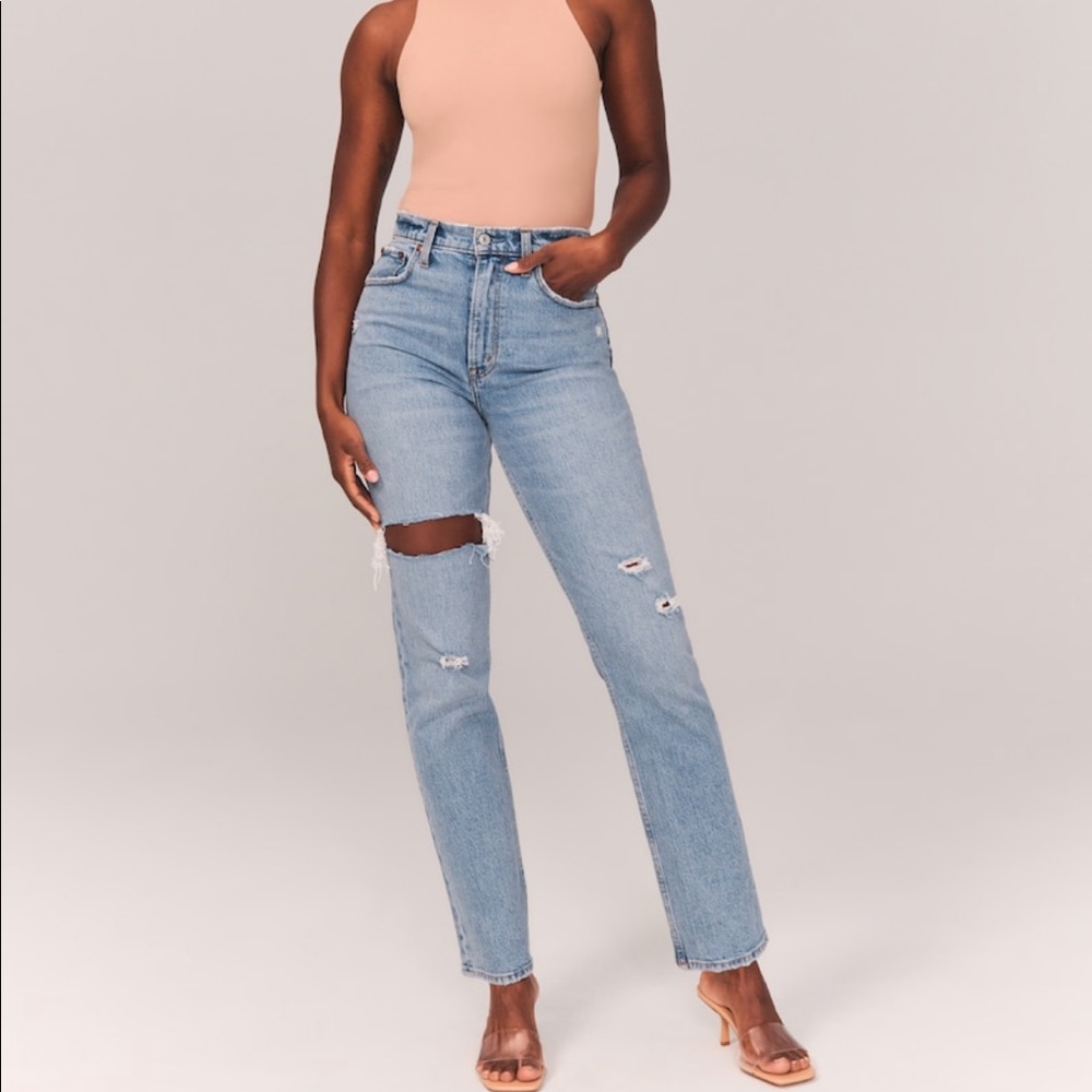 Abercrombie 90s Straight Ultra High Rise Curve Love Jeans